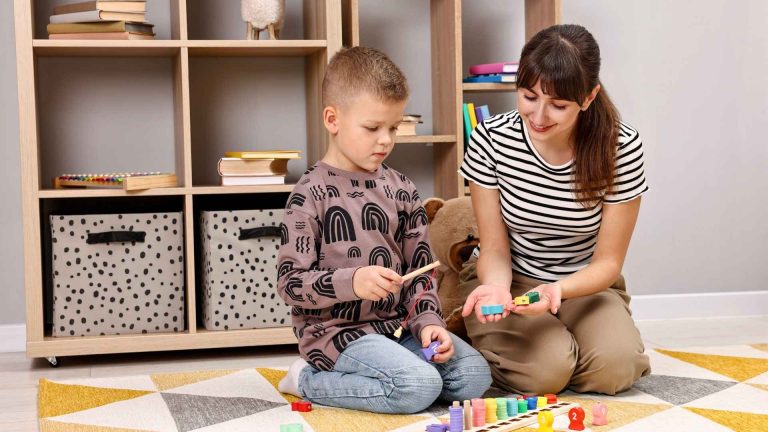 Mengajarkan Anak dengan Autisme Memahami Konsep Lawan Jenis: Panduan Praktis untuk Orang Tua